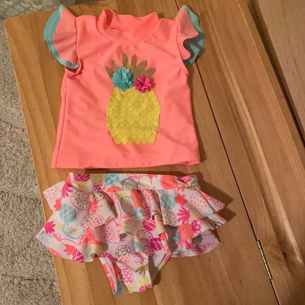 Baby pineapple swimsuit !
